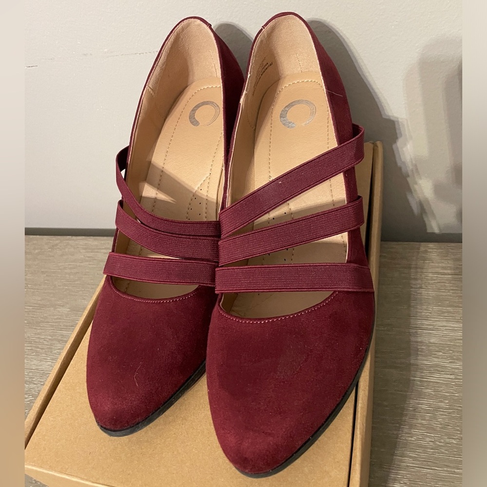 JOURNEE COLLECTION LOREN PUMP